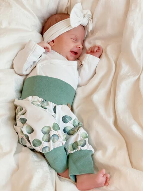 Lilia Rosalie
Geburt: 29. September
48 cm, 2.854 g
Iris und Christoph Glanz aus Lichendorf | Foto: Privat