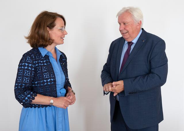  Bildungs-Landesrätin Christiane Teschl-Hofmeister und Bildungsdirektor Johann Heuras | Foto:  NLK Filzwieser