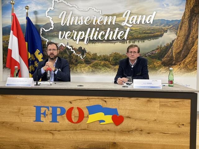 FPÖ-Verkehrssprecher NAbg. Christian Hafenecker, MA und FPÖ NÖ Verkehrssprecher LAbg. Dieter Dorner | Foto: FPÖ