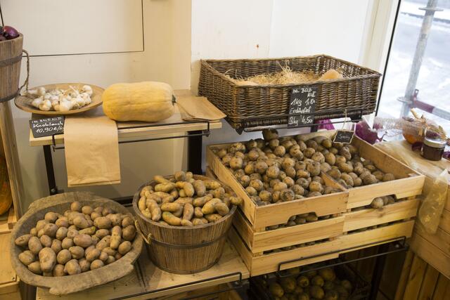 Im Bauernladen Helene ist alles sehr übersichtlich angerichtet. | Foto: Michael Ellenbogen