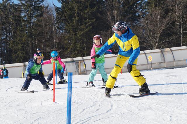 Auch im Winter 2021/22 hat der Skiclub Schardenberg wieder Skikurse für Anfänger geplant. Mehr Infos dazu finden Sie auf der Homepage des Vereins: https://skiclub-schardenberg.at/ | Foto: Skiclub Schardenberg