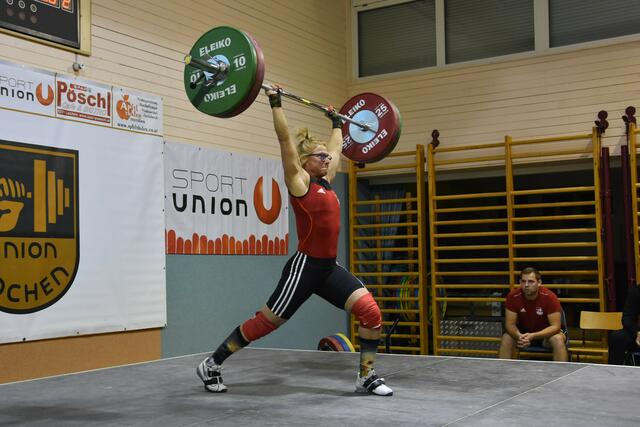 Die Union Lochen mit der gebürtigen St. Michaelerin Christiane "Chrissy" Schröcker sicherte sich den Meistertitel in der Gewichtheber-Nationalliga. In der Finalrunde konnte die Lungauerin, die in der Vorrunde stets aufzeigte, wegen einer Verletzung allerdings nicht starten. | Foto: Conny Högg