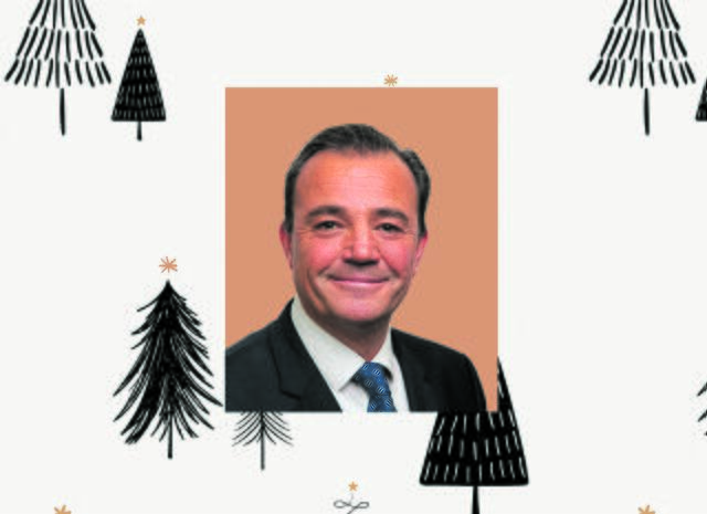Bürgermeister Christian Pewny und die Gemeindevertretung von Radstadt wünschen eine besinnliche Weihnachtszeit sowie alles Gute, Glück und Zufriedenheit. | Foto: de.freepik.com/rawpixel.com/ Gem. Radstadt