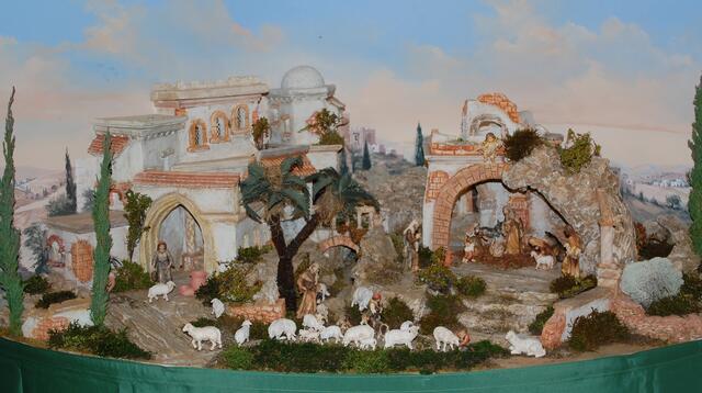 Die Weihnachtskrippe an der VS Roppen. | Foto: VS Roppen