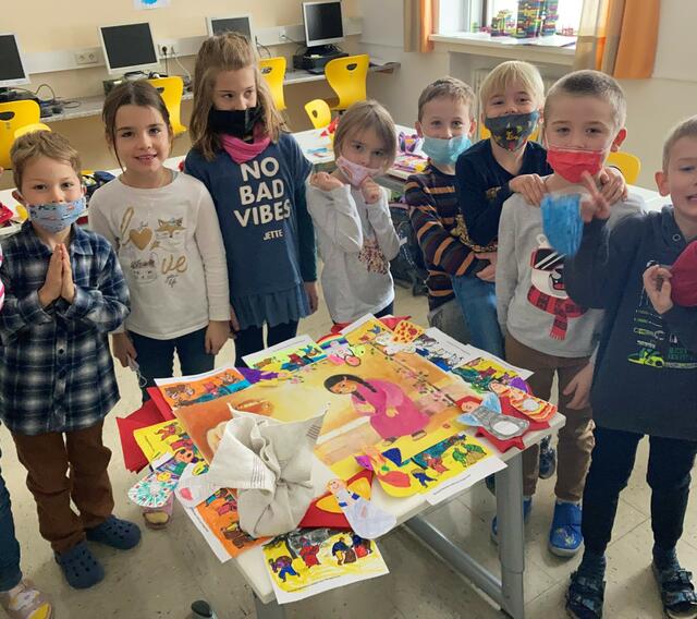 Die Roppener Taferlklassler sind in der Adventzeit besonders kreativ gewesen. | Foto: VS Roppen