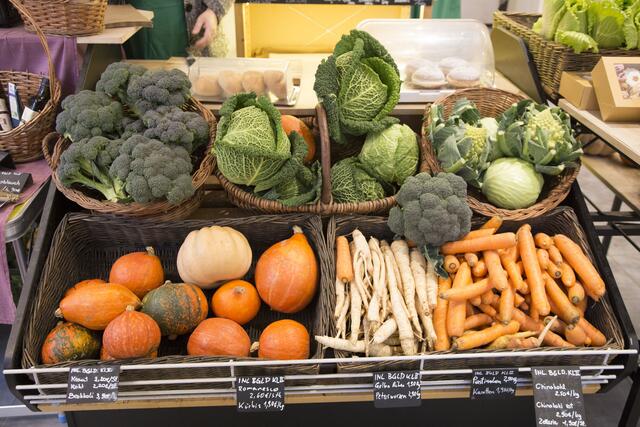 Das frische Gemüse lädt zum Verkochen ein. | Foto: Michael Ellenbogen