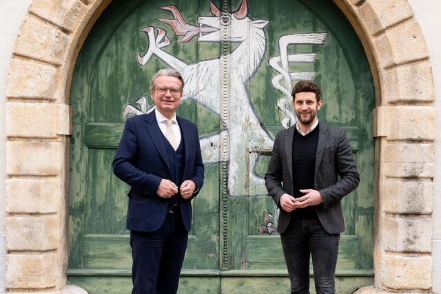 LAbg. Lukas Schnitzer (r.) dankte LR Christopher Drexler. | Foto: KK