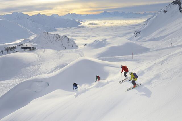 Pistengütesiegel verlängert:  Bestens präparierte und beschilderte Pisten sind unter anderem im größten zusammenhängenden Skigebiet Österreichs, dem Skigebiet Ski Arlberg, zu finden | Foto: TVB St. Anton am Arlberg/ Sepp Mallaun