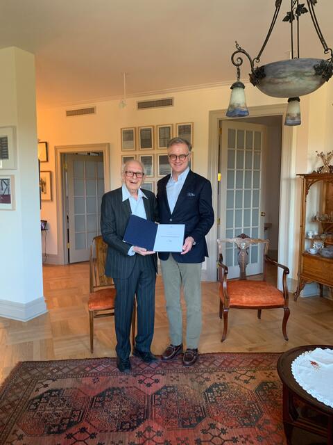 Nobelpreisträger Eric Kandel (l.) revolutionierte mit seinen Studien das Verständnis für die Bildung von Kurz- und Langzeitgedächtnis. | Foto: MedUni Wien