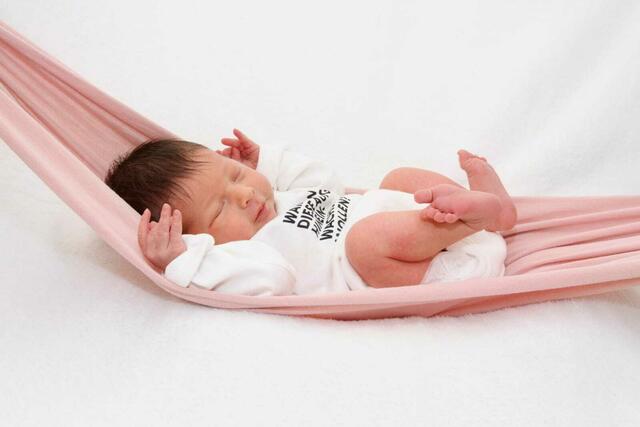 Marina
Geburt: 16. November
51 cm, 3.130 g
Susanne Pöttler und Andreas Haring aus Leibnitz | Foto: Baby Smile