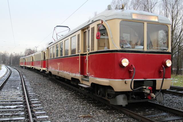 Die Nostalgiefahrten am Heiligen Abend finden mit dem Triebwagen ET33 statt. | Foto: Salzburg AG