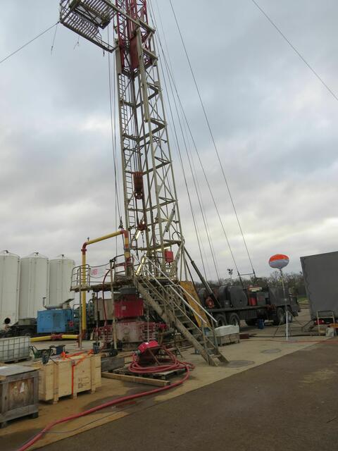 Bei den Probebohrungen wird ein vorhandenes Bohrloch genutzt.