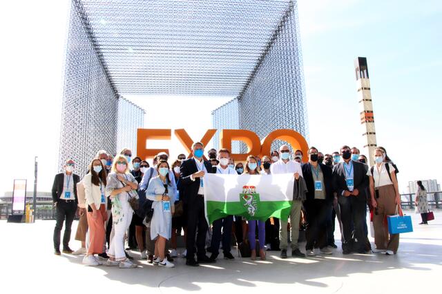 Die Steirer auf der Expo: Eine große Delegation hielt die steirischen Fahnen in Dubai hoch. | Foto: ICS