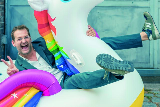 Kabarettist und Lehrer Andreas Ferner bringt Humor in die Schul- und Bildungsdiskussion.