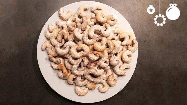 Vanillekipferl – ein klassiker der Weihnachtsbäckerei. | Foto: Sternagel
