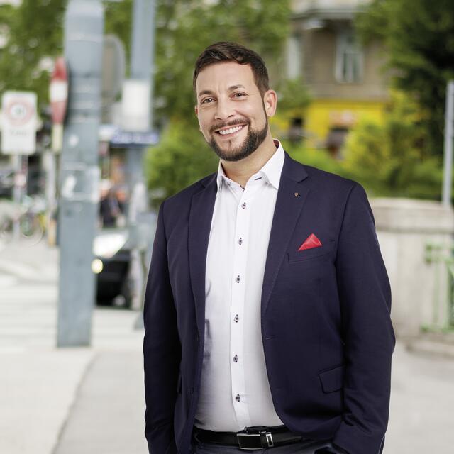 Markus Rumelhart blickt mit der BezirksZeitung gemeinsam auf das vergangene Jahr 2021 zurück.  | Foto: BV6