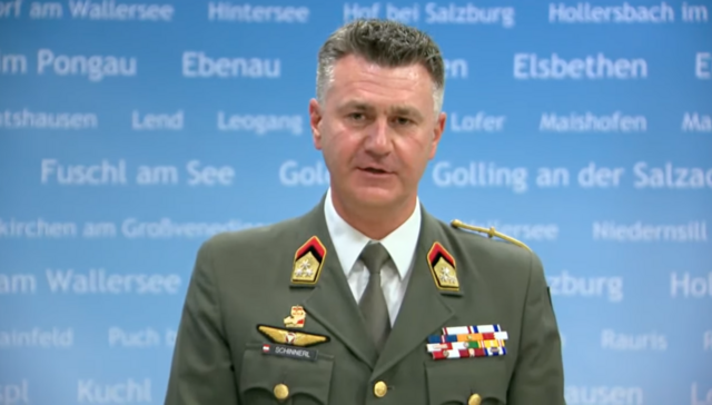 Oberst Peter Schinnerl leitet das Covid-Management | Foto: Screenshot aus der Videokonferenz 