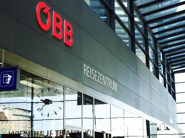 Nun kann man auch am Meidlinger Reisezentrum seinen Gurgeltest abgeben.