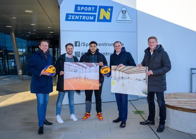 Matthias Stadler (Bgm. St. Pölten), Johannes Wiesmann (GM Österreichischer Basketballverband), Nico Kaltenbrunner (Nationalteamspieler), Sportlandesrat Jochen Danninger, Gernot Leitner (Präsident Österreichischer Volleyballverband)