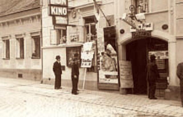 Das Tonkino des Carl Knoll in den 30er Jahren. | Foto: Privatarchiv Erwin Pöppl