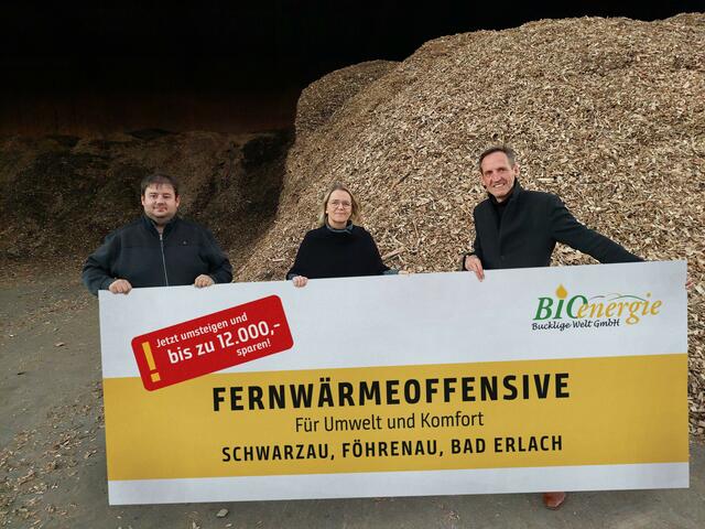 Betriebsleiter Biomasse-KWK-Anlage Schwarzau Ing. Jürgen Haider (Bioenergie Bucklige Welt GmbH), Bürgermeisterin Evelyn Artner (Gemeinde Schwarzau), Geschäftsführer Peter Aigner (Bioenergie Bucklige Welt GmbH). | Foto: Bioenergie Bucklige Welt GmbH