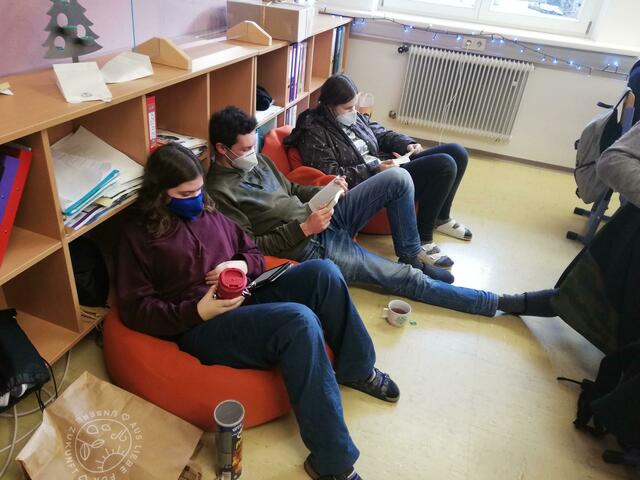 "Reading just for fun“, das war wieder das Motto unseres heurigen Lese-Snacks vor Weihnachten. | Foto: ORG Zams
