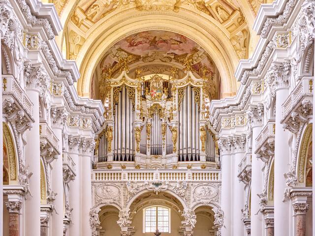 Andreas Etlinger wird auf der Brucknerorgel das Jahr musikalisch ausklingen lassen.  | Foto: Pedagrafie