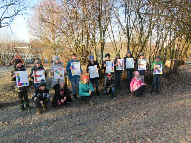 Für jedes gelesene Buch oder jede gelesene Buchseite gab's für die Diersbacher Volksschüler Geld von Sponsoren. | Foto: Volksschule Diersbach