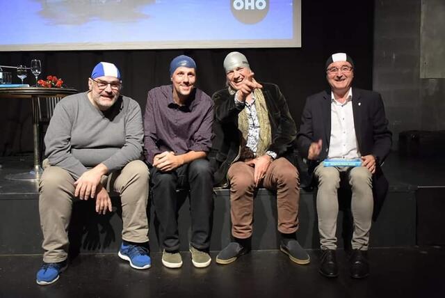 Gäste mit der Bademütze | Foto: Ewald Hasler