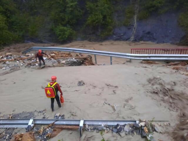Hochwassereinsatz zwischen Wagrain und St. Johann | Foto: Wasserrettung