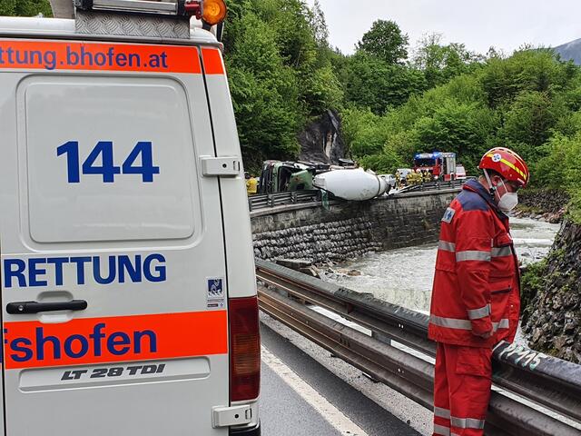 Verkehrsunfall B99 zwischen Hüttau und Bischofshofen im Mai | Foto: Wasserrettung