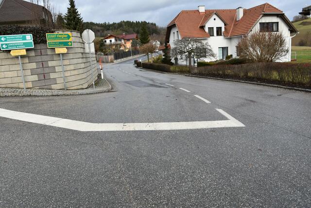 Affenzeller Kreuzung, Pabneukirchen.  | Foto: Zinterhof