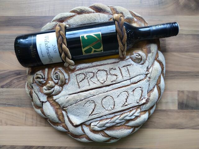 Ich wünsche allen, die gerne meine Bilder anschauen, ein gutes neues Jahr, eine enden wollende Pandemie, Spaß, geselliges Zusammensein ohne Angst, viele Wünsche, Nettigkeiten und noch viel mehr was gut tut. 