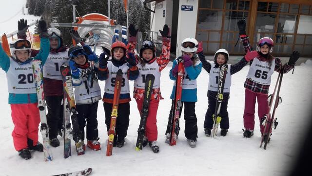46 Kinder nahmen am Skikurs in Hinterstoder teil und hatten große Freude daran.  | Foto: Schiklub Steyr