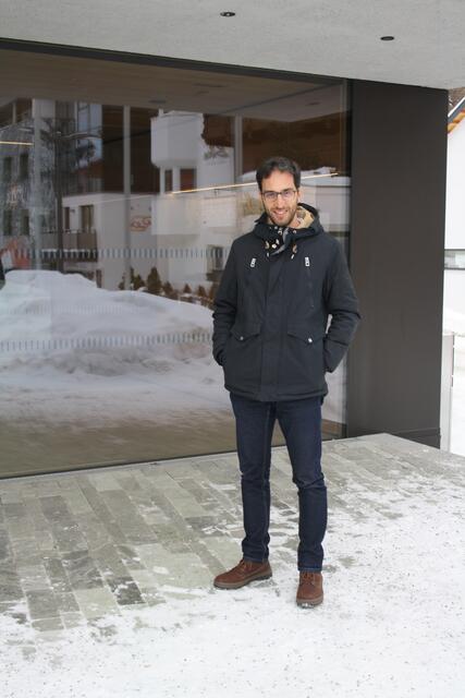 Helmut Spöttl wird auch bei der Gemeinderatswahl Ende Februar als Bürgermeister kandidieren.  | Foto: Elisabeth Zangerl 