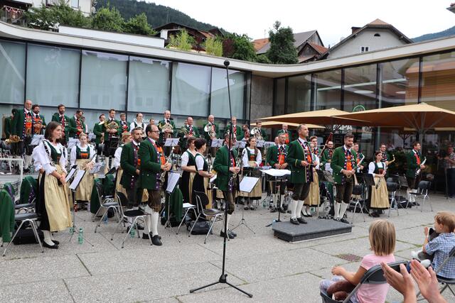 Sommernachts Open Air am Landecker Stadtplatz. | Foto: Siegele
