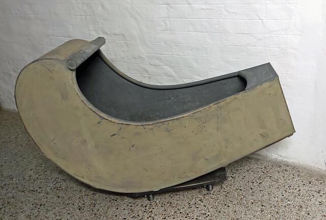 Im Rahmen des neuen Ausstellungsformats „Objekt der Saison“ zeigt das Bezirksmuseum Ottakring vom 13. Jänner 2022 bis zum 31. März 2022 eine Schaukel- oder Wellenbadewanne. | Foto: Bezirksmuseum Ottakring