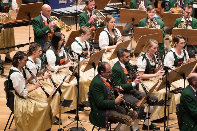 Bei den Blasmusik-Impulsen gaben die MusikerInnen der Stadtmusikkapelle im "grianen Janggr" ihr bestes. | Foto: Blasmusikverband Tirol