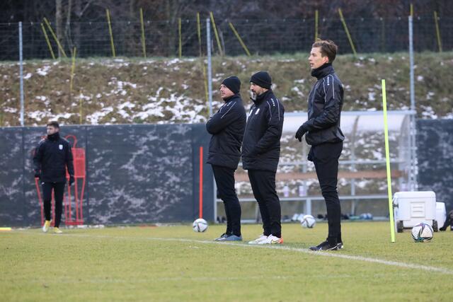 Unter Beobachtung: Andreas Wieland schaut seinen Kickern nach der kurzen Winterpause wieder auf die Beine.