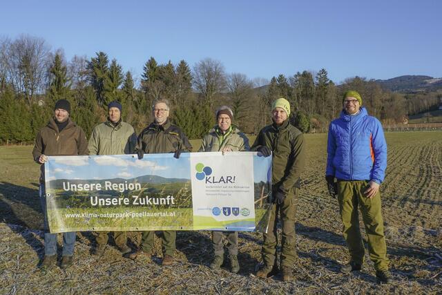 Die Forst-Experten und Exkursionsleiter Stefan Schweighofer, Klement Moosbacher, Harald Ofner, Franz Hippacher, Florian Schantl, Reinhold Schöngrundner (v.l.). | Foto: KLAR! Naturpark Pöllauer Tal