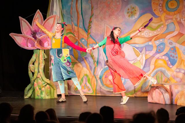 Kinder lieben das Theater Heuschreck.