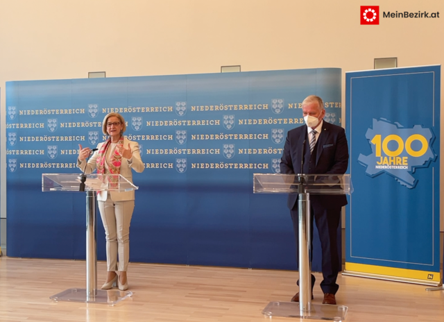 LH Johanna Mikl-Leitner und LH-Stv. Franz Schnabl zum Thema Impfpflicht. | Foto: Zeiler