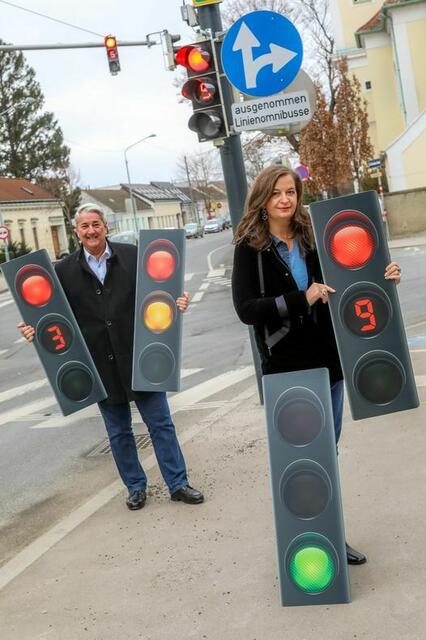 Wiens erste Ampel mit Countdown-Anzeige wurde in der Donaustadt in Betrieb genommen.