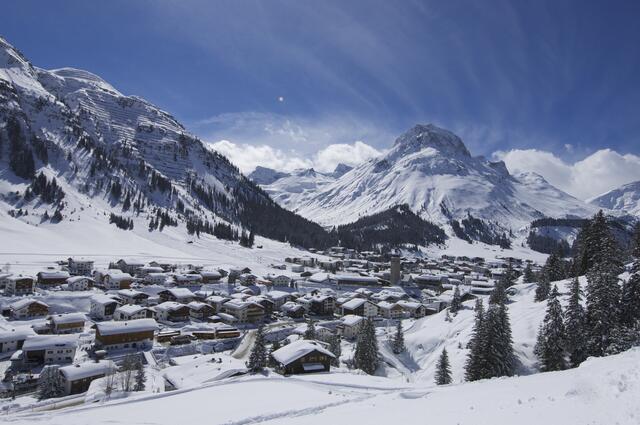 Bürgermeister-Nachwahl mit zwei Kandidaten: Die Bewohner des Vorarlberger Nobleskiortes Lech am Arlberg werden am 6. Februar 2022 wieder zur Wahlurne gebeten.