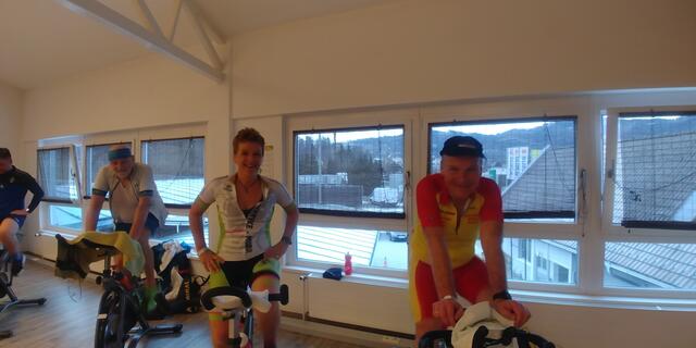 Johann Wünscher, Claudia Müller und Thomas Schwald radelten zwölf Stunden durch. | Foto: Privat