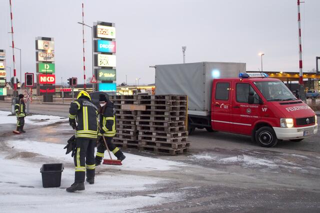 Die Ölspur wurde beseitigt.