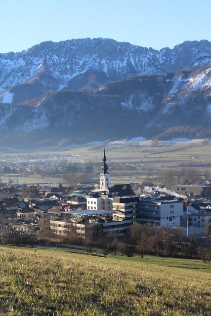 Die Kirche prägt das Kirchdorfer Stadtbild - auch im Namen  | Foto: Wolfinger