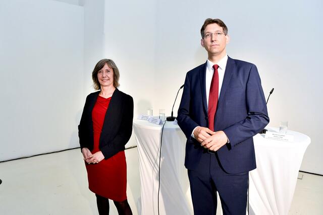 Die damalige Vizebürgermeisterin Birgit Hebein (Grüne) und Bezirkschef Markus Figl (ÖVP) haben den Stein 2020 ins Rollen gebracht. | Foto: M. Spitzauer