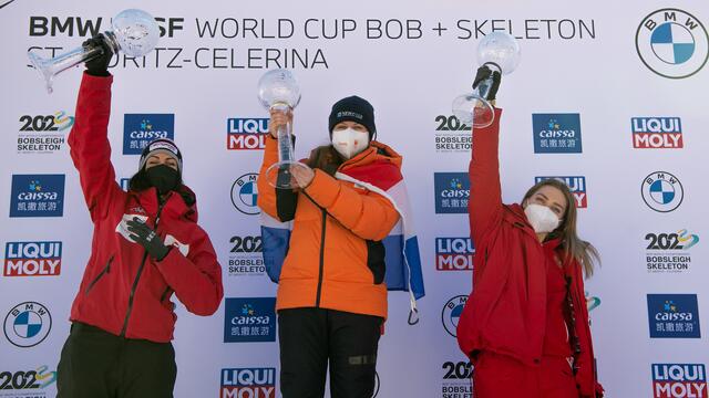 Am Stockerl: Janine Flock (Silber) mit Kimberley Bos (Gold) und Valentina Margaglio (Bronze).