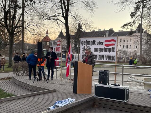 Susanne Rosenkranz am Rednerpult